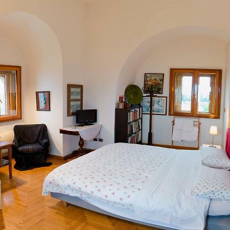 La Torre Di Ro Bed and Breakfast Νάπολη Εξωτερικό φωτογραφία